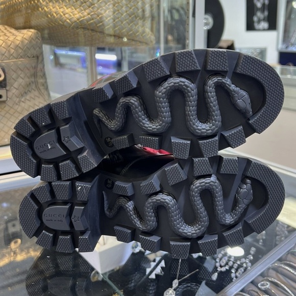 New GUCCI Black Leather Sylvie Web Stripe Lace Up Combat Boots Size 36.5 - Picture 5 of 13